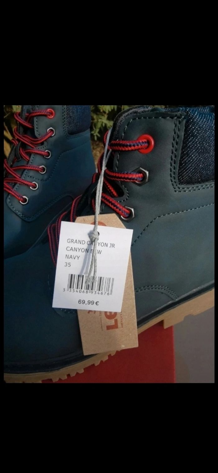 Levi's taille 35 neuves - photo numéro 2