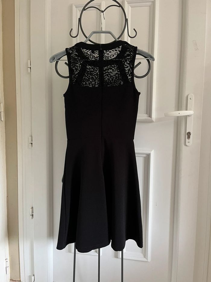 Robe Jennyfer - photo numéro 3