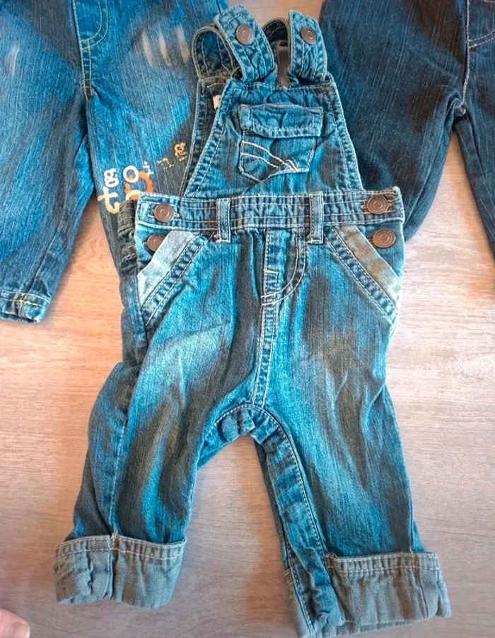 Lot de Pantalons jean taille 3 mois TBE - photo numéro 4