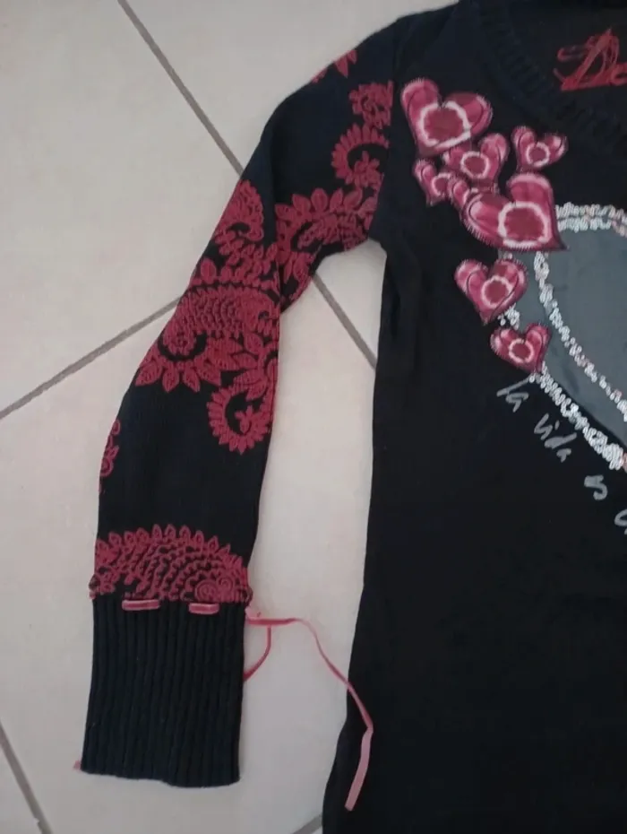 Pull Desigual taille S - photo numéro 3