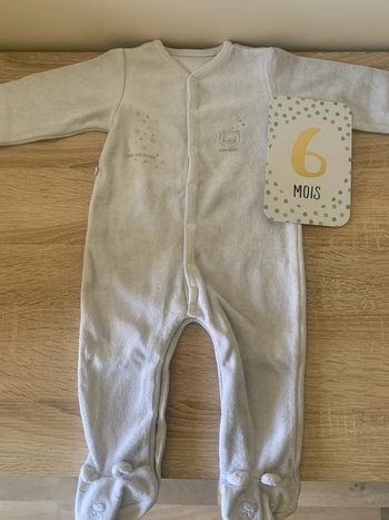 Pyjama blanc avec petits ours au pieds
