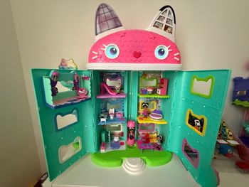 La maison magique deluxe de Gabby ( Gabby’s dollhouse ) 