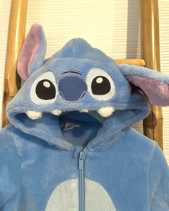 Combinaison / surpyjama Stitch taille 24 mois - photo numéro 2