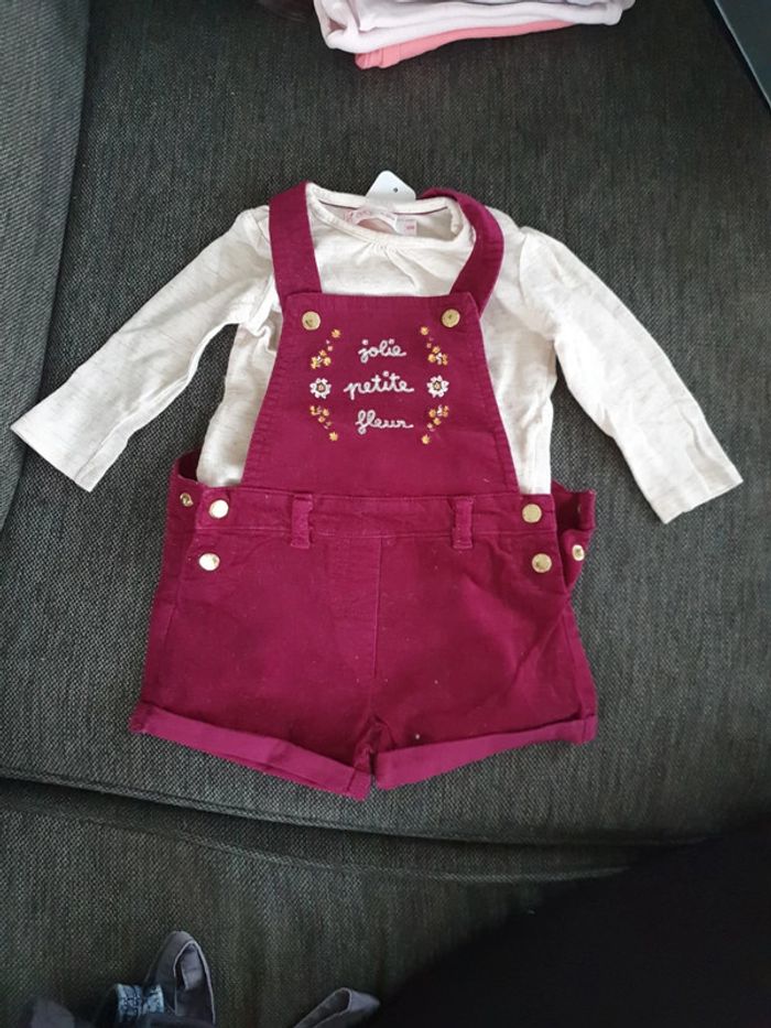 Short velour a bretelles et tee-shirt ML gemo 6 mois