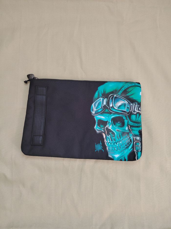 Pochette Sanctum Crâne Turquoise - Style Rock / Gothique