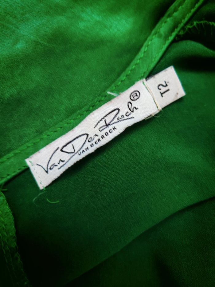 Robe verte satinée 42 - photo numéro 8