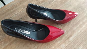 Chaussures petit  talon aiguille