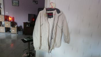 blouson matelassée à capuche femmes Taille 38