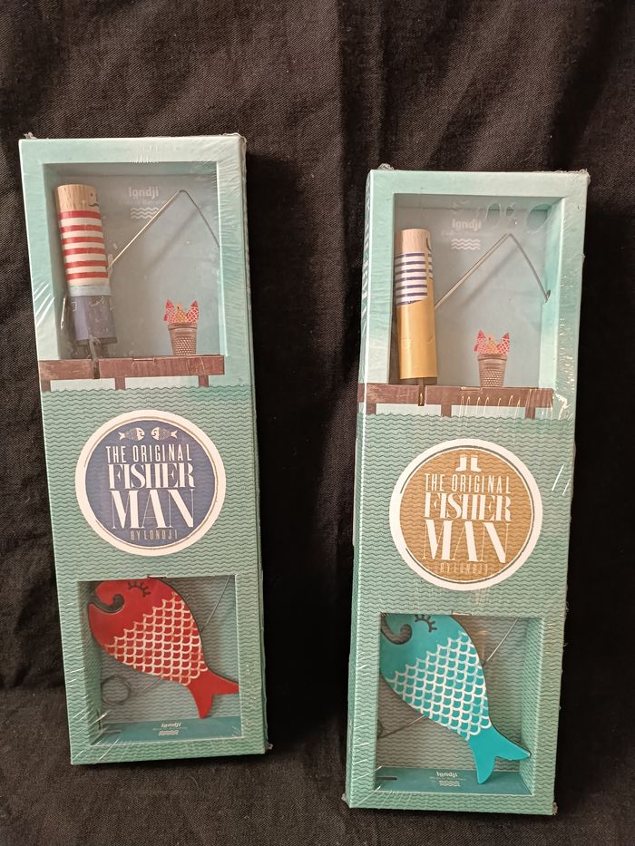 Poissons bois pêche à la ligne