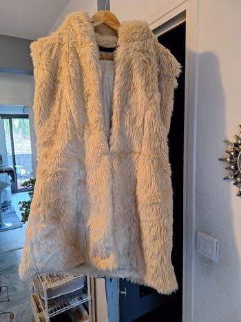 Veste fausse fourrure