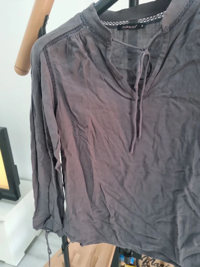 Blouse grise - photo numéro 2