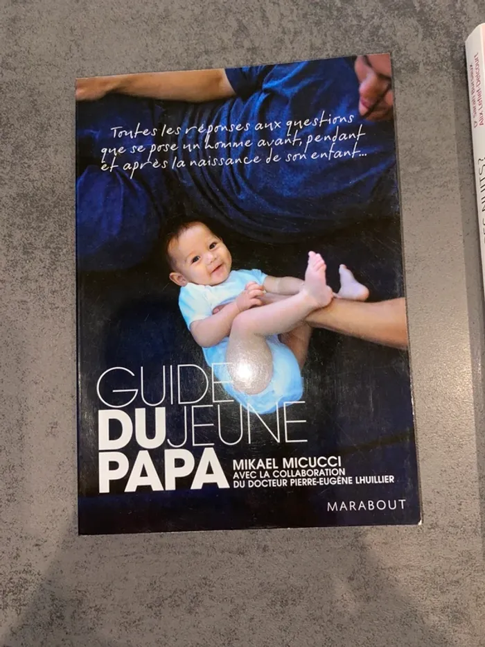 Lot 7 livres ( tout apprendre sur bebe) - photo numéro 3