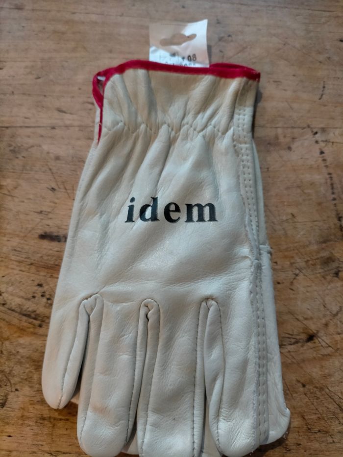 Gants de travail neufs taille 8 - photo numéro 3