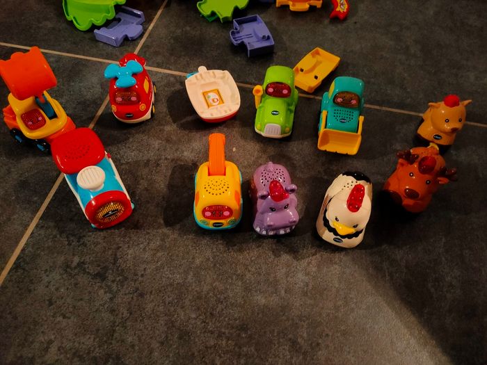 Gros lot tut tu bolides et animaux vtech - photo numéro 4