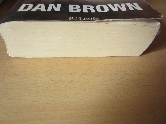 Dan Brown : Anges & Démons - photo numéro 3