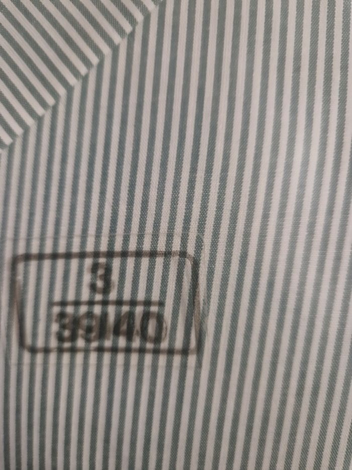 Lot de 2 chemises neuves T39/40 - photo numéro 2