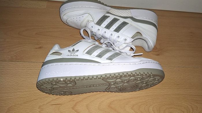 Adidas forum low cuir blanc t.36 2/3- UK 4 - photo numéro 1