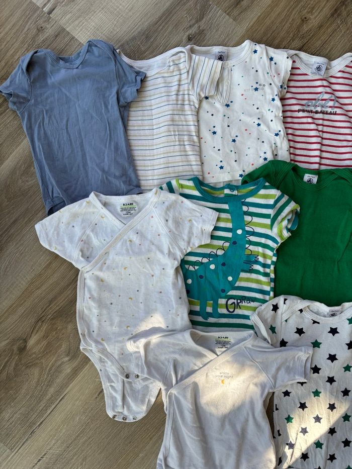Lot body garçon taille 12 mois Multimarques - photo numéro 2