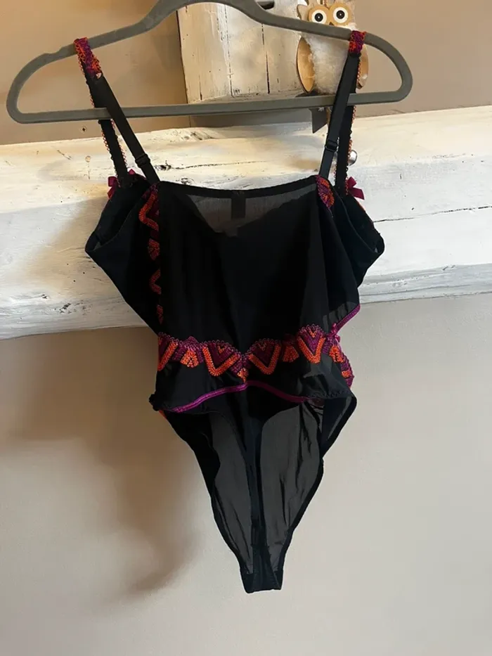 Body femme - photo numéro 4