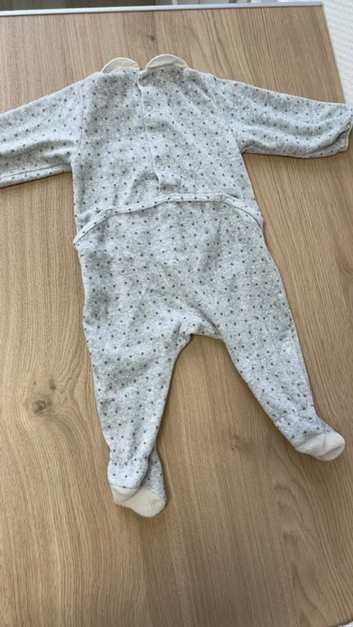 Pyjama 9 mois - photo numéro 2