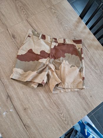 Short désert