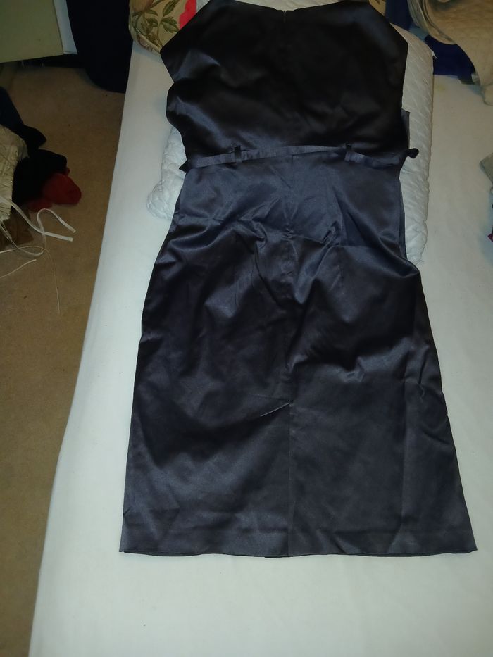 Robe pour fête et soirée - photo numéro 3