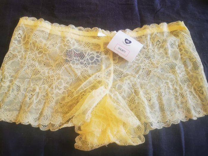 Lot de 4 shorty boxer culotte  neuf taille M 38/40 dentelle - photo numéro 3