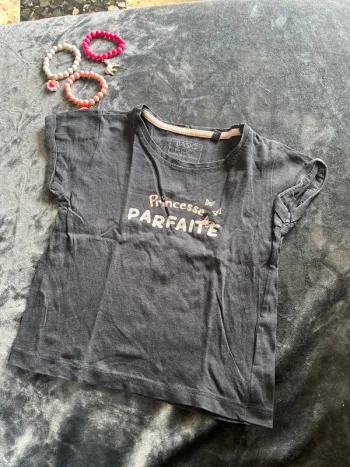TEE shirt 4 ans fille