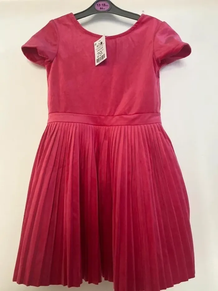Superbe robe cérémonie fête Okaidi en velours rose taille 6 ans Neuve