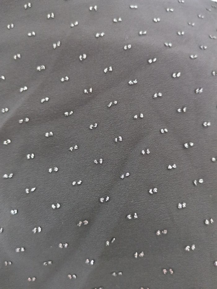 Blouse noire à sequins - photo numéro 4