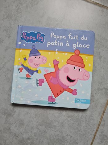 Livre Peppa Pig "Peppa fait du patin à glace"
