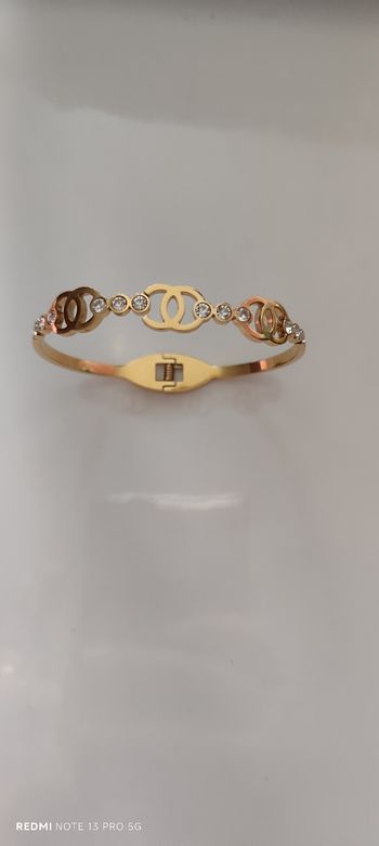 Bracelet inspiré En acier inoxydable de très bonne qualité