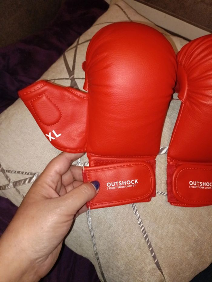 Gants de boxe outshock Decathlon rouge taille XL comme neuf - photo numéro 2