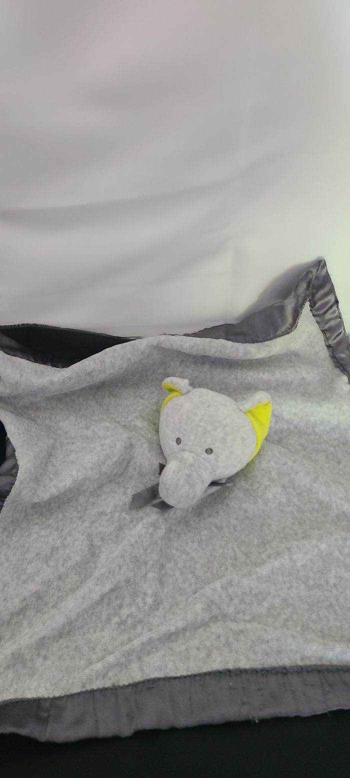 doudou plat gris éléphant oreilles jaunes verte bords satin - photo numéro 3