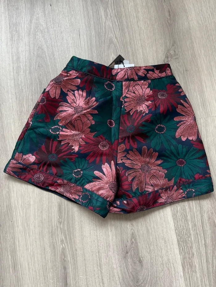 Short nafnaf fleurs taille 34 neuf - photo numéro 5