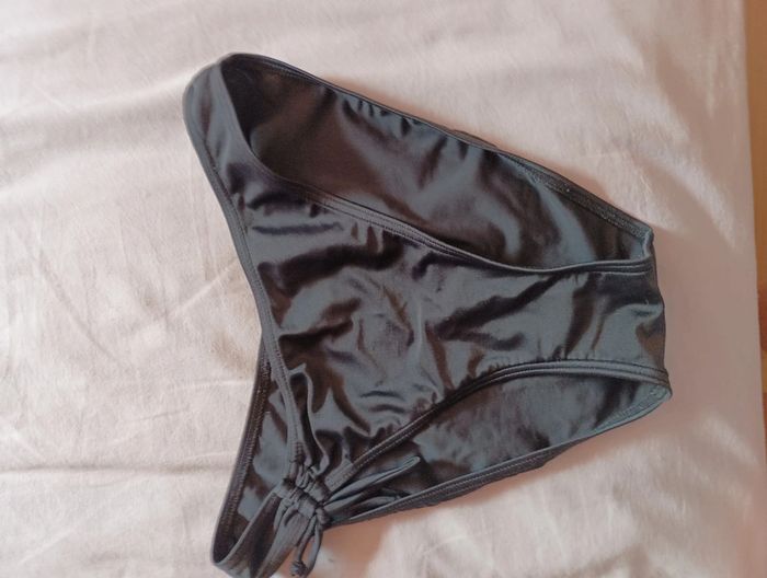 Maillot de bain 2 pièces - photo numéro 3