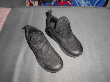 Baskets Air Max 270 (Nike), pointure: 31/5