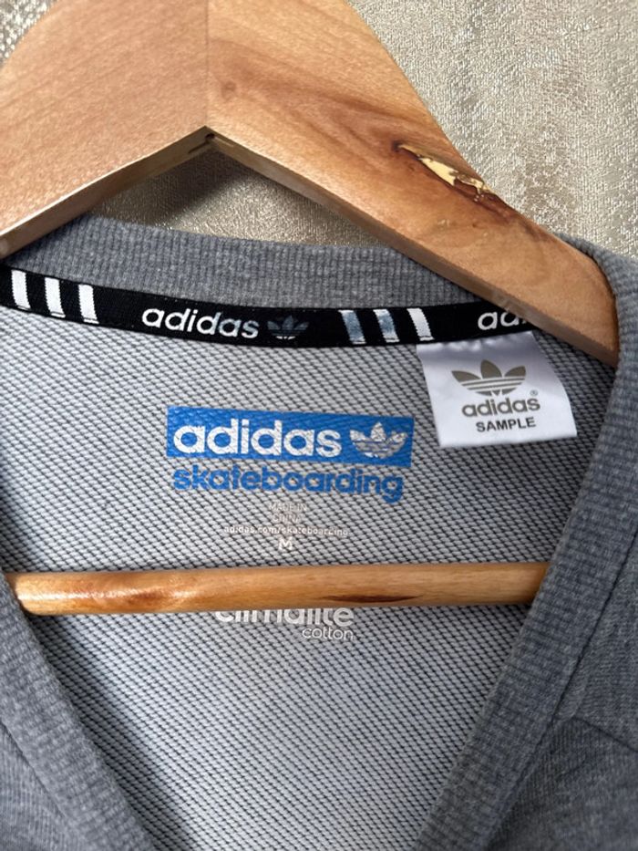 Sweat Adidas - photo numéro 4