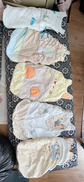 Lot de vêtements bebe