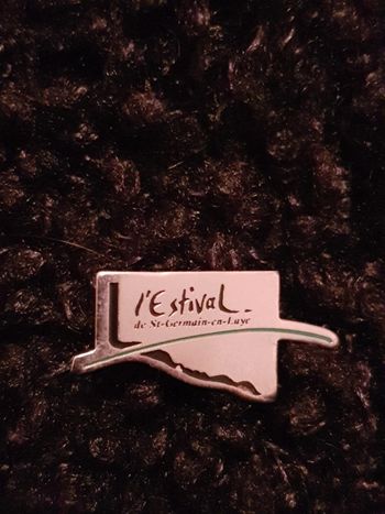 Pin's l Estival de Saint Germain en Laye
