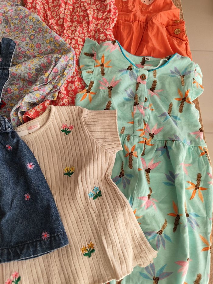 Lot vêtements été 18 mois fille - photo numéro 2
