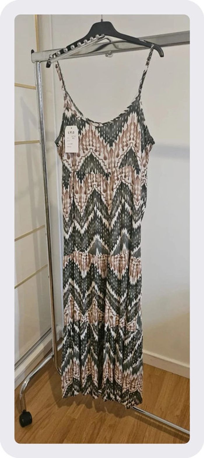 Robe d’été pour femmes - photo numéro 4
