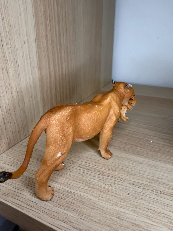Lionne papo - photo numéro 3
