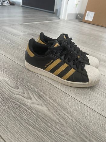 Adidas superstar