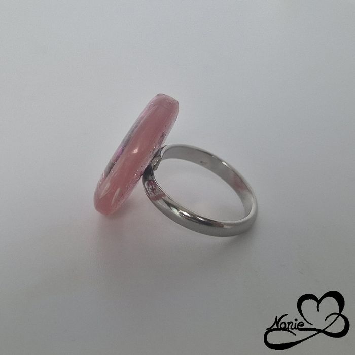 Clé parmi les fleurs - photo numéro 5