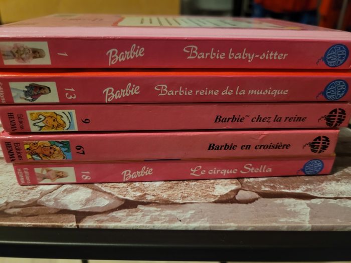 lots 5 livres Barbie (6e) - photo numéro 5
