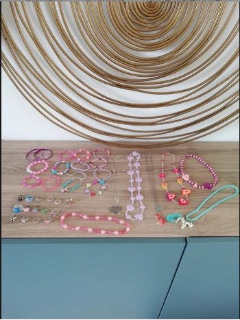 Lot bijoux pour enfant