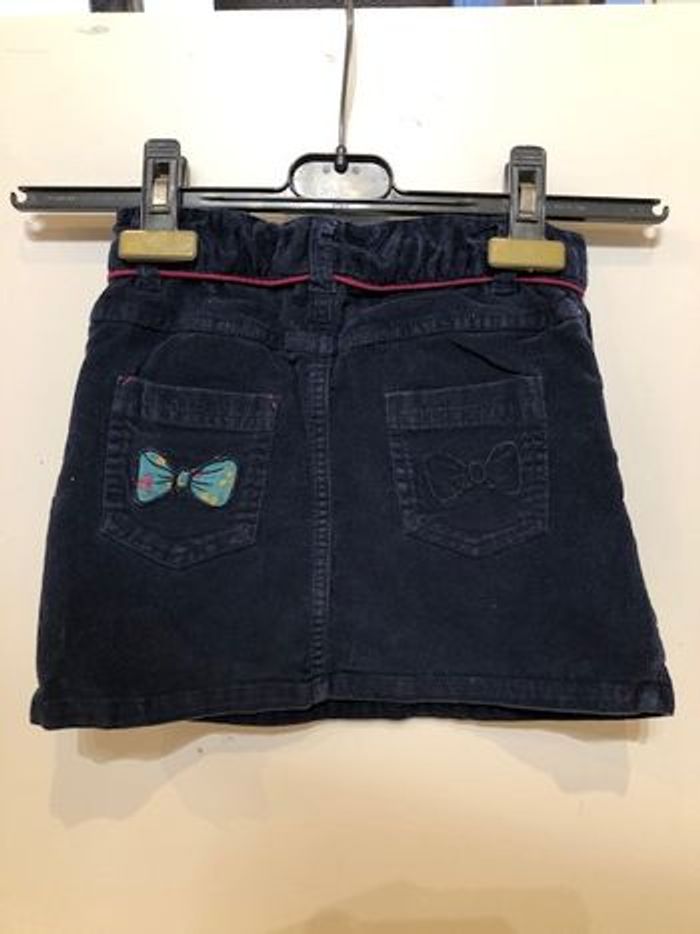 Jupe velours 5 ans (108 cm) - photo numéro 2