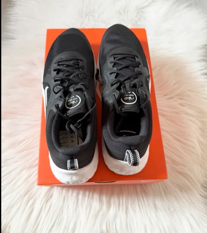 Nike Renew In-Season TR 11 – Taille 44,5 – all black – Neuf avec étiquette - photo numéro 6