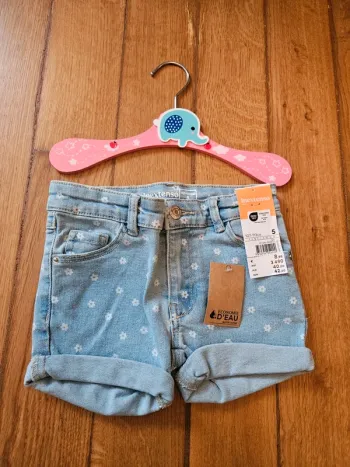 Short In Extenso 5 ans neuf